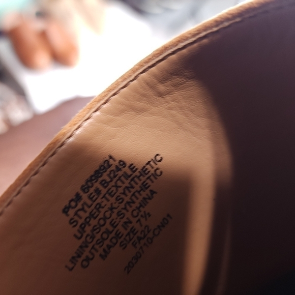 J. CREW Tan Clogs Sz 7½ - Picture 7 of 12